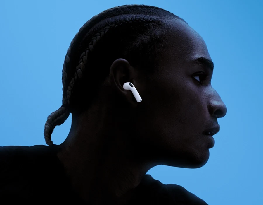 Apple AirPods 5 — посадка